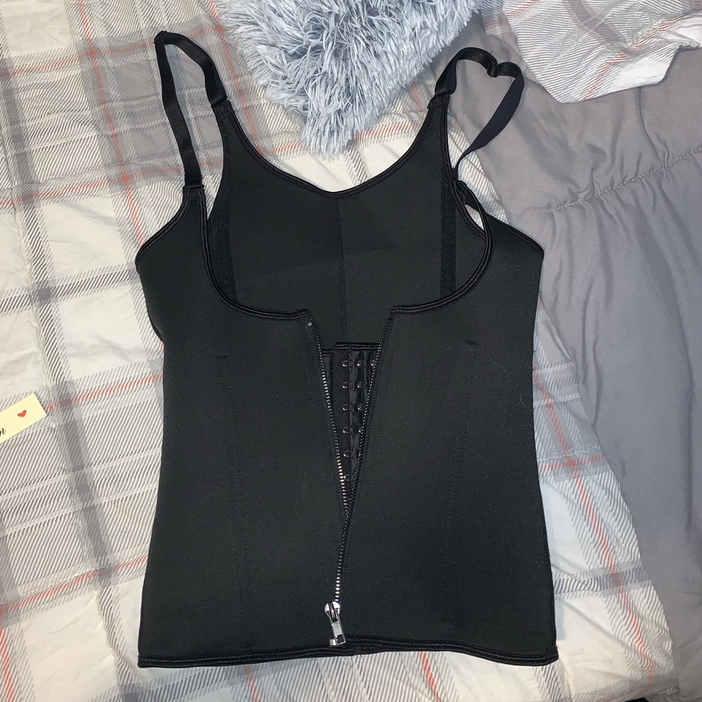 Waist trainer